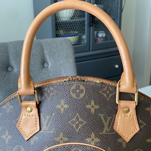 Louis Vuitton Ellipse GM Monogram Bag - Picture 10 of 17